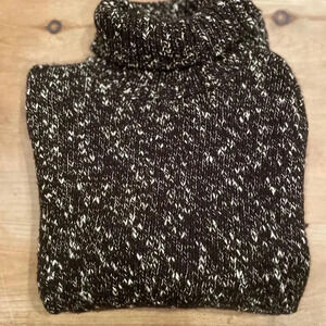 Chico’s Vintage Brown/white wool blend turtleneck Size 3 (16)